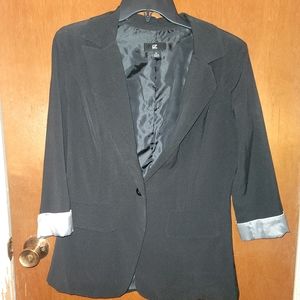 iZ Byer Three Quarter Sleeve Blazer